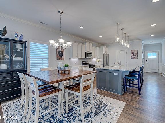 3rd image of 3021 Broadhaven Dr