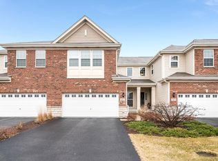 2812 Henley Ln, Naperville, IL 60540
