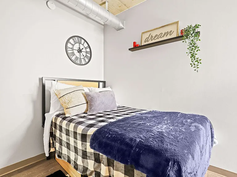 Auraria Lofts — Photo 16