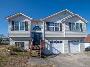657 Daisy Ln, Chatsworth, GA 30705