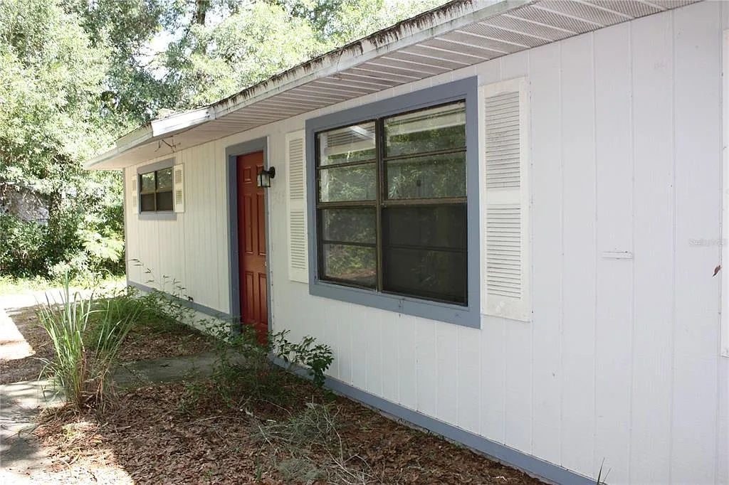 2 bed, 1.0 bath, 1536 sqft, $950 — Photo 2