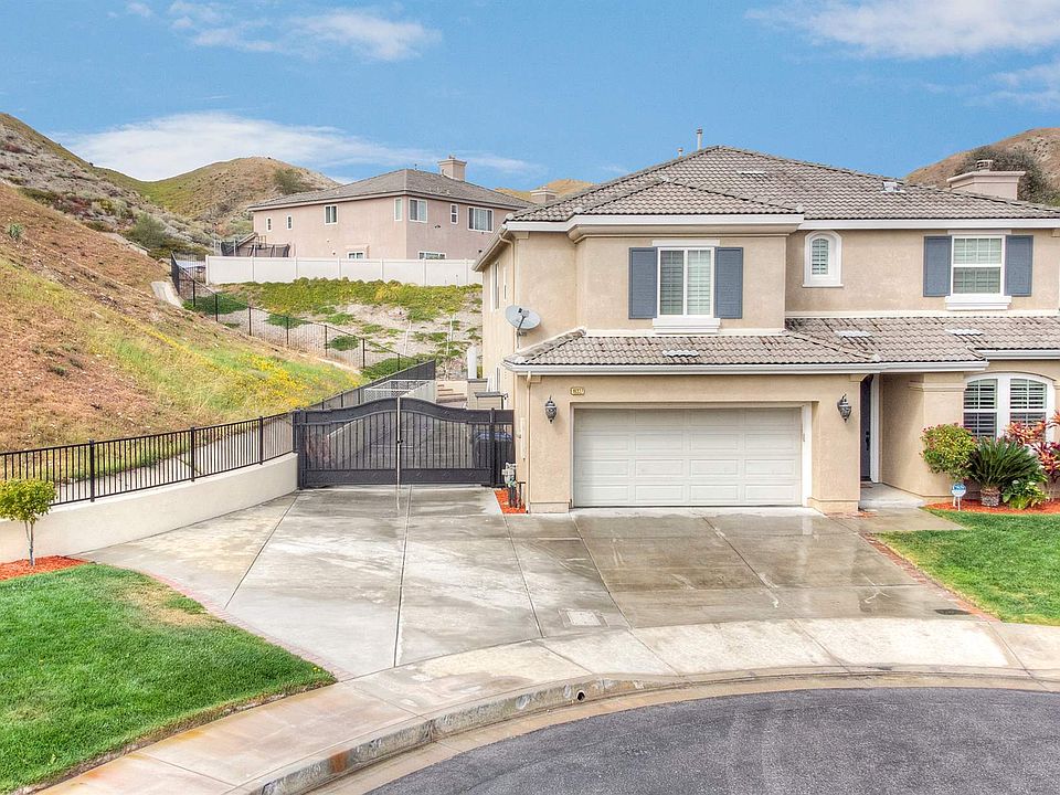 1st image of 16327 Fairbanks Ct