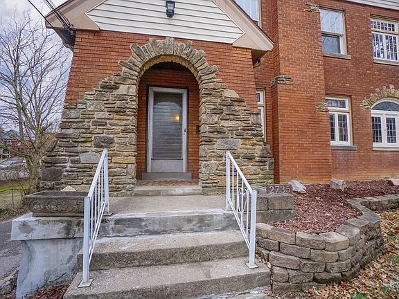 2nd image of 2735 Powell Dr #3