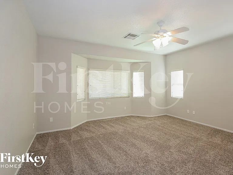 4025 Amberdale Ave — Photo 3