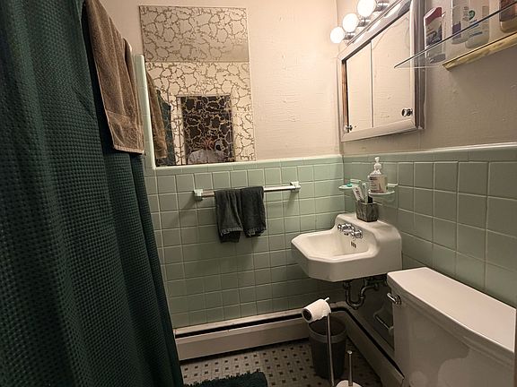 5th image of 2130 Spruce St APT 2A