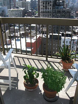 Rented by Newell and Assoc. | media 12