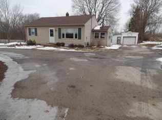 1948 Leonard Rd, Rockford, IL 61109