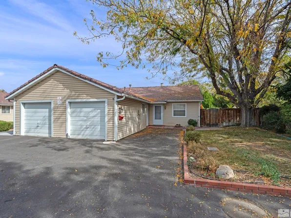 1013 Bradley Sq, Sparks, NV 89434