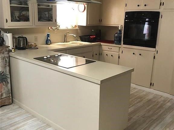 5th image of 496 Ramona Rd