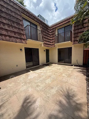 5249 Cedarbend Dr #1 Photo 1