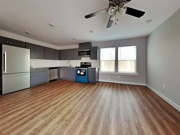 8639 Sunderland Rd, Houston, TX 77028