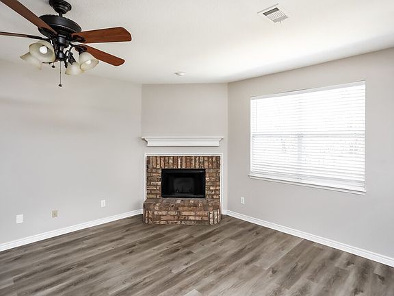 4th image of 1124 Golden Eagle Ct