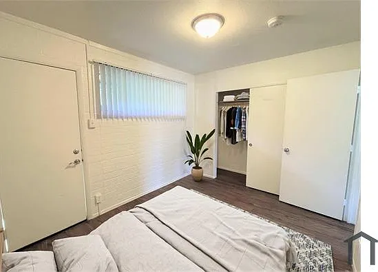 6802 W Glendale Ave — Photo 4