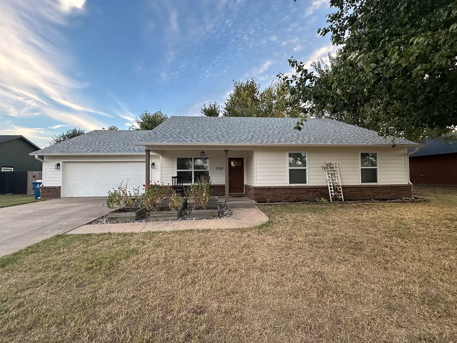3 bed, 1615 sqft, $2,200 — Photo 3