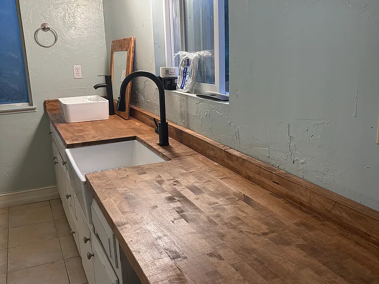 Sandra Ct — Photo 12