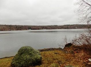 55 Cubles Dr, Brimfield, MA 01010