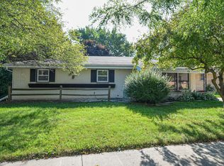 2382 S 93rd St, West Allis, WI 53227