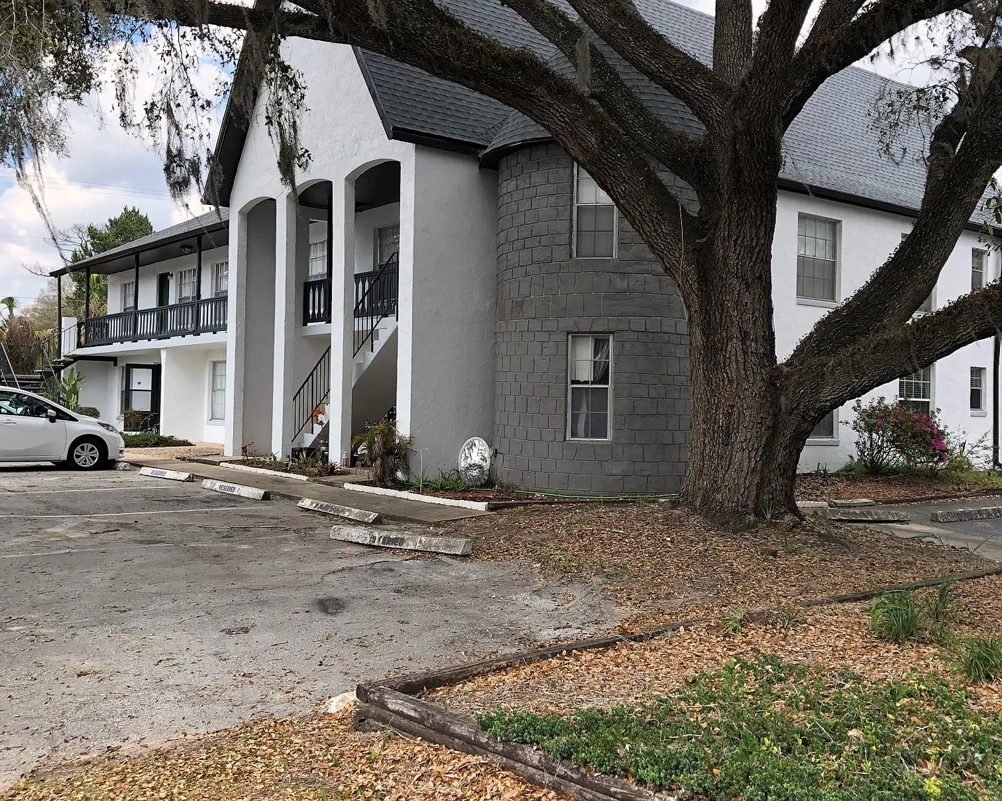 Forest Edge Apartments — Photo 3