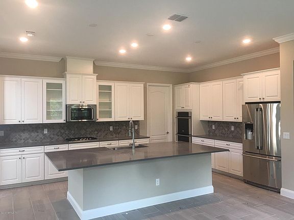 3rd image of 292 Sitara Ln