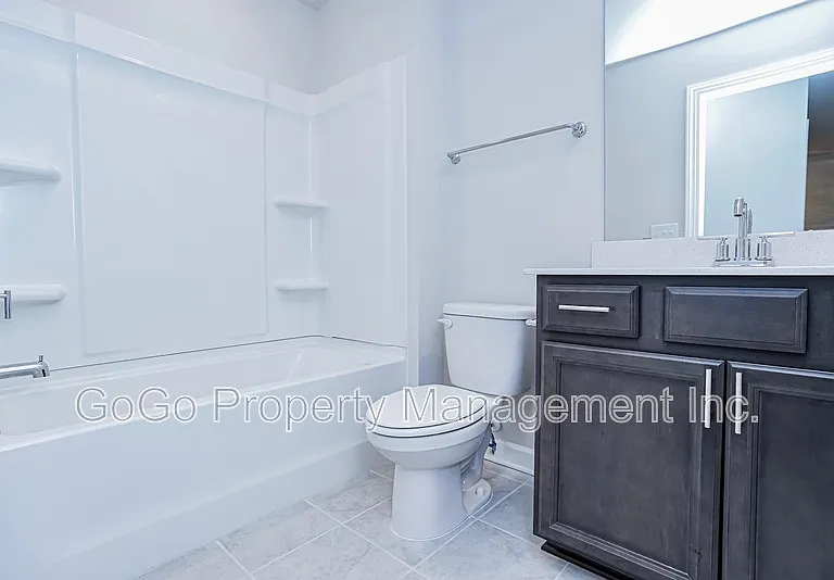 126 Telford Dr #1 — Photo 7