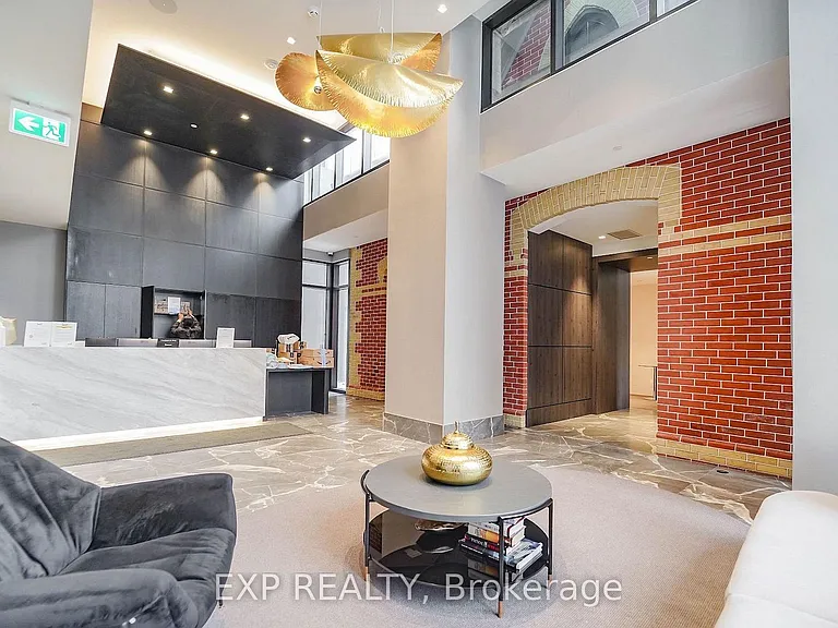 286 Main St #703 — Photo 19