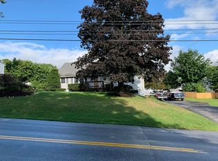 82 Stratton Rd, Rutland, VT 05701