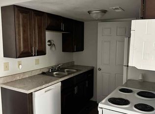 547 N 40th St #2, Belleville, IL 62226
