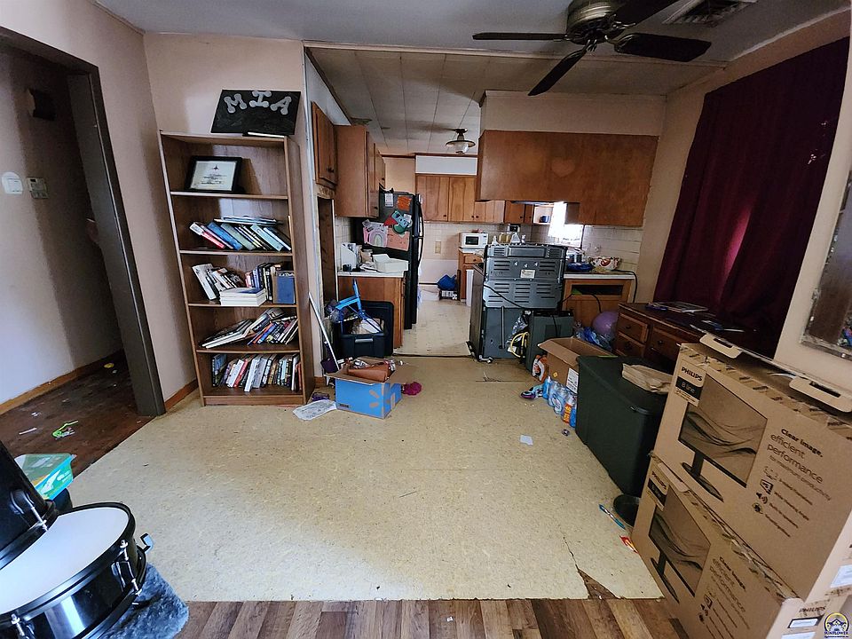 2741 SW Burlingame Rd, Topeka, KS 66611 Zillow
