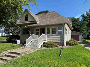 916 Diagonal St, Highland, WI 53543