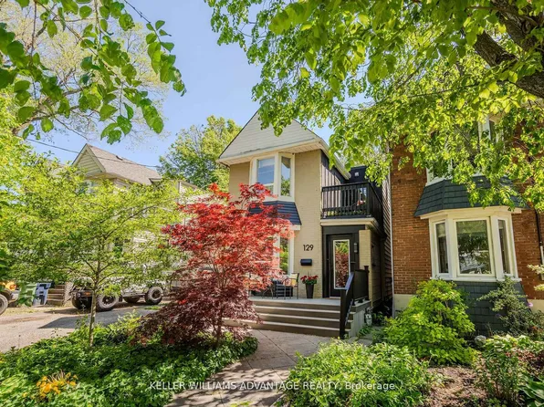 129 Woodfield Rd, Toronto, ON M4L 2W5