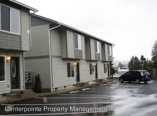 449 NE West Ave APT 2, Roseburg, OR 97470