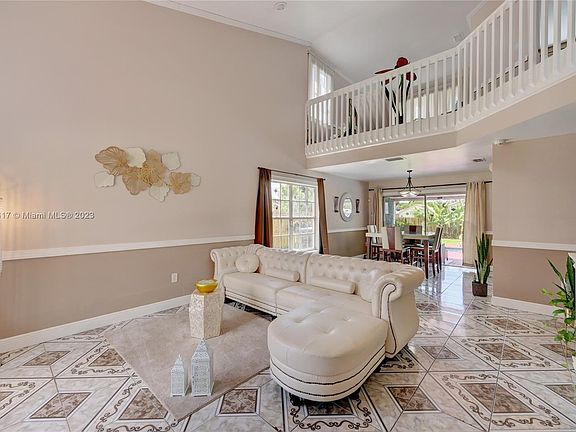 5th image of 12142 NW 35th St