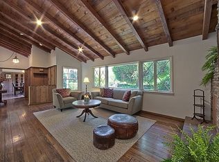 4273 Hampstead Rd, La Canada Flintridge, CA 91011