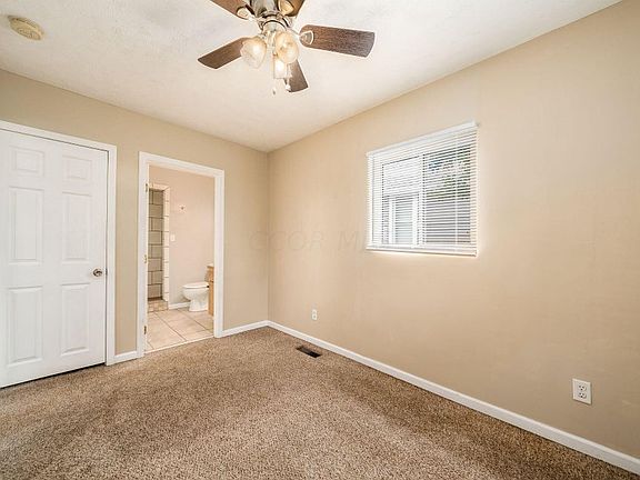2nd image of 314 1/2 Wyandotte Ave