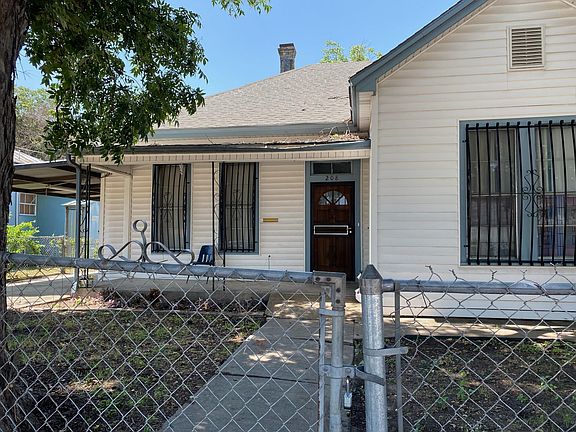 5th image of 208 W Cevallos