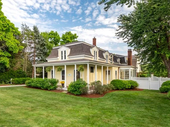 113 Saint George St, Duxbury, MA 02332