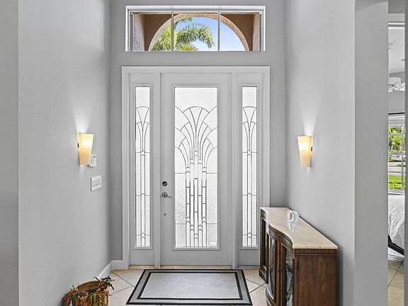 2nd image of 9148 Pumpkin Ridge