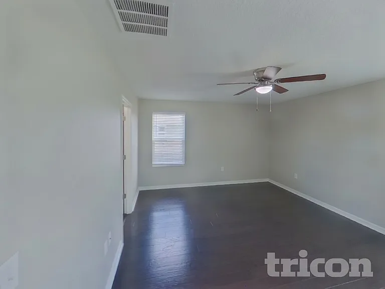 10710 Southern Forest Dr — Photo 7