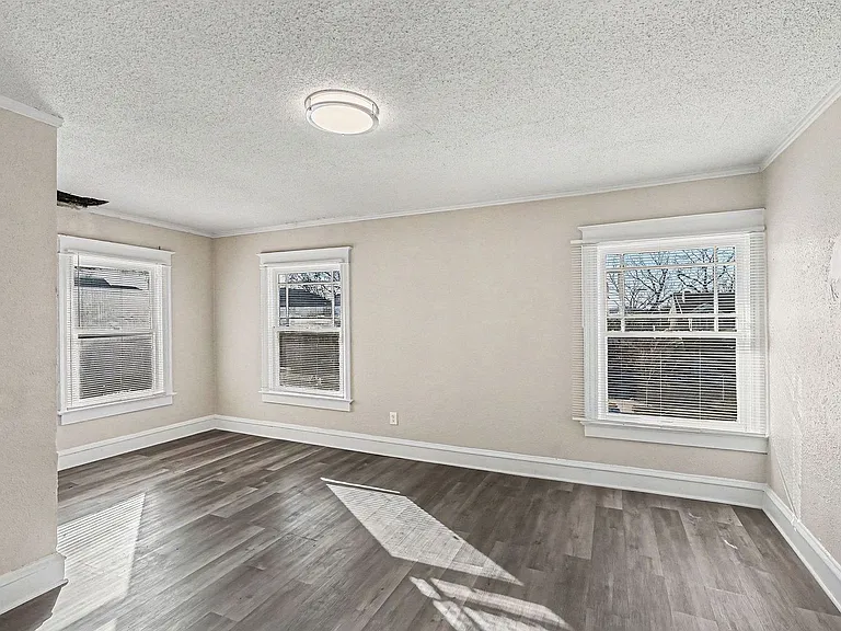 4119 Montgall Ave — Photo 7