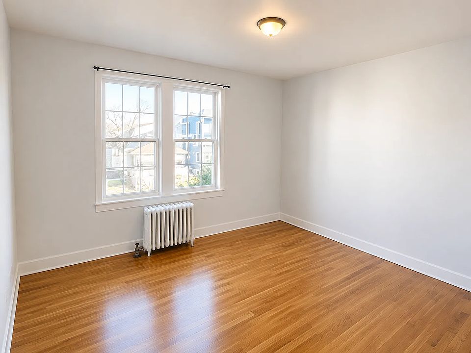 2nd image of 362 Sanford Ave #C1