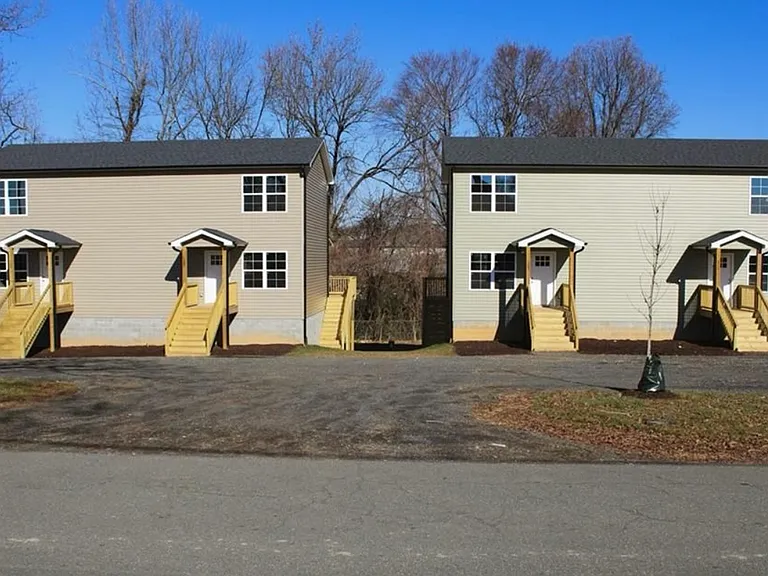 105 E Highfill Ave #105 — Photo 3
