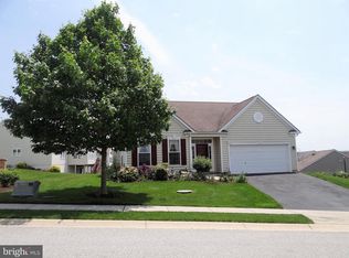 160 Augusta Dr, Honey Brook, PA 19344