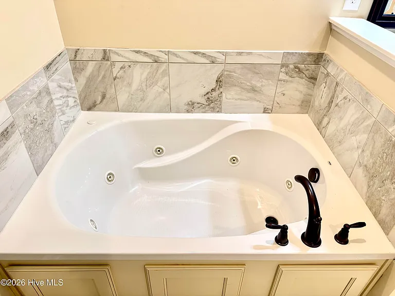 2301 Sweet Bay Dr #B — Photo 10
