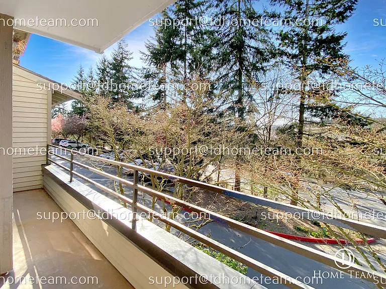 3520 Lake Washington Blvd SE #101 — Photo 16