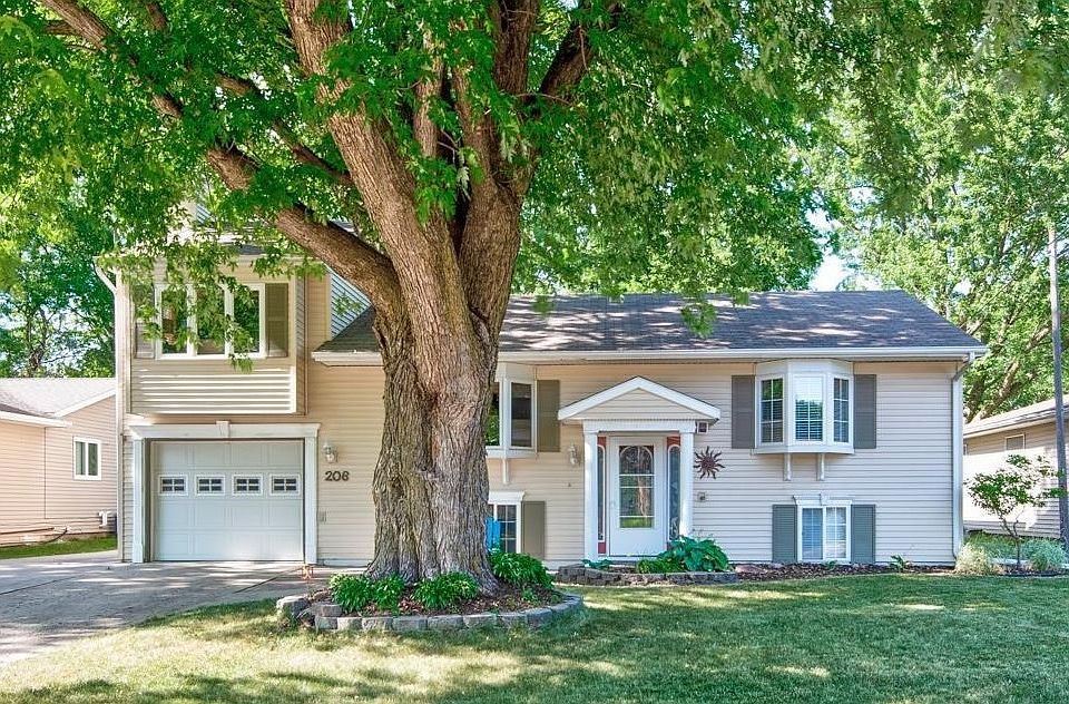 206 23rd St, Spirit Lake, IA 51360 Zillow