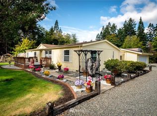 2885 Newell Dr, Oak Harbor, WA 98277