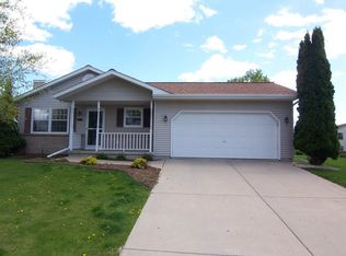 5121 Prairie Rose Rd, Madison, WI 53704