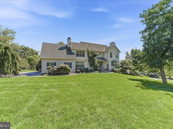 113 Summit Dr, Phoenixville, PA 19460