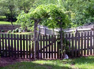 675 Bluff Oak Ct, Roswell, GA 30076