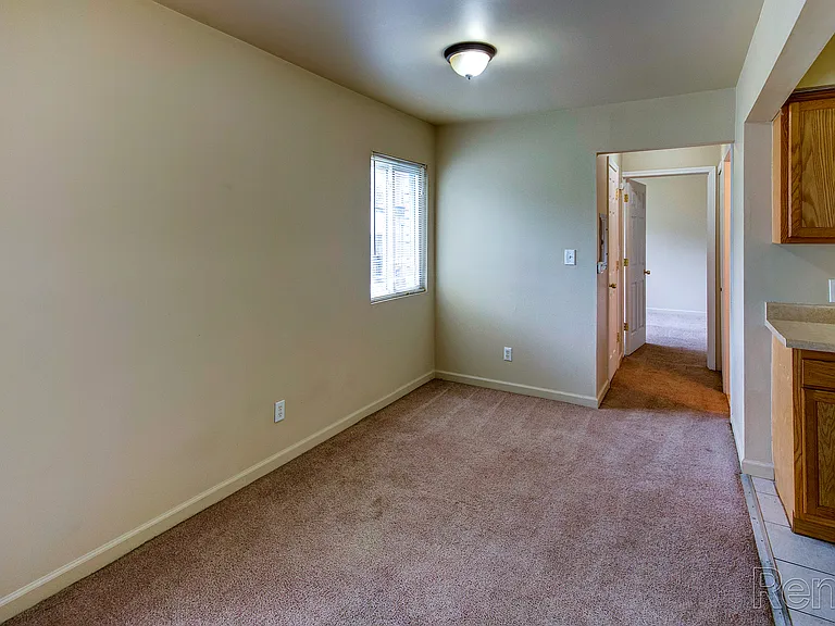 Pleasantview Manor Apartments — Photo 34